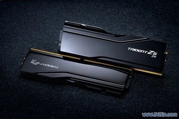 4-DIMM主板初次打破!芝奇DDR5内存跑出9200MT/s:仅1.1V电压